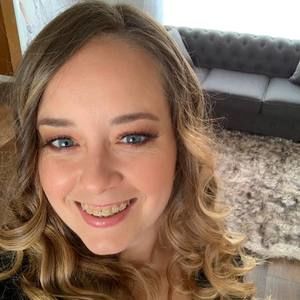 Meet your Posher, Cassondra